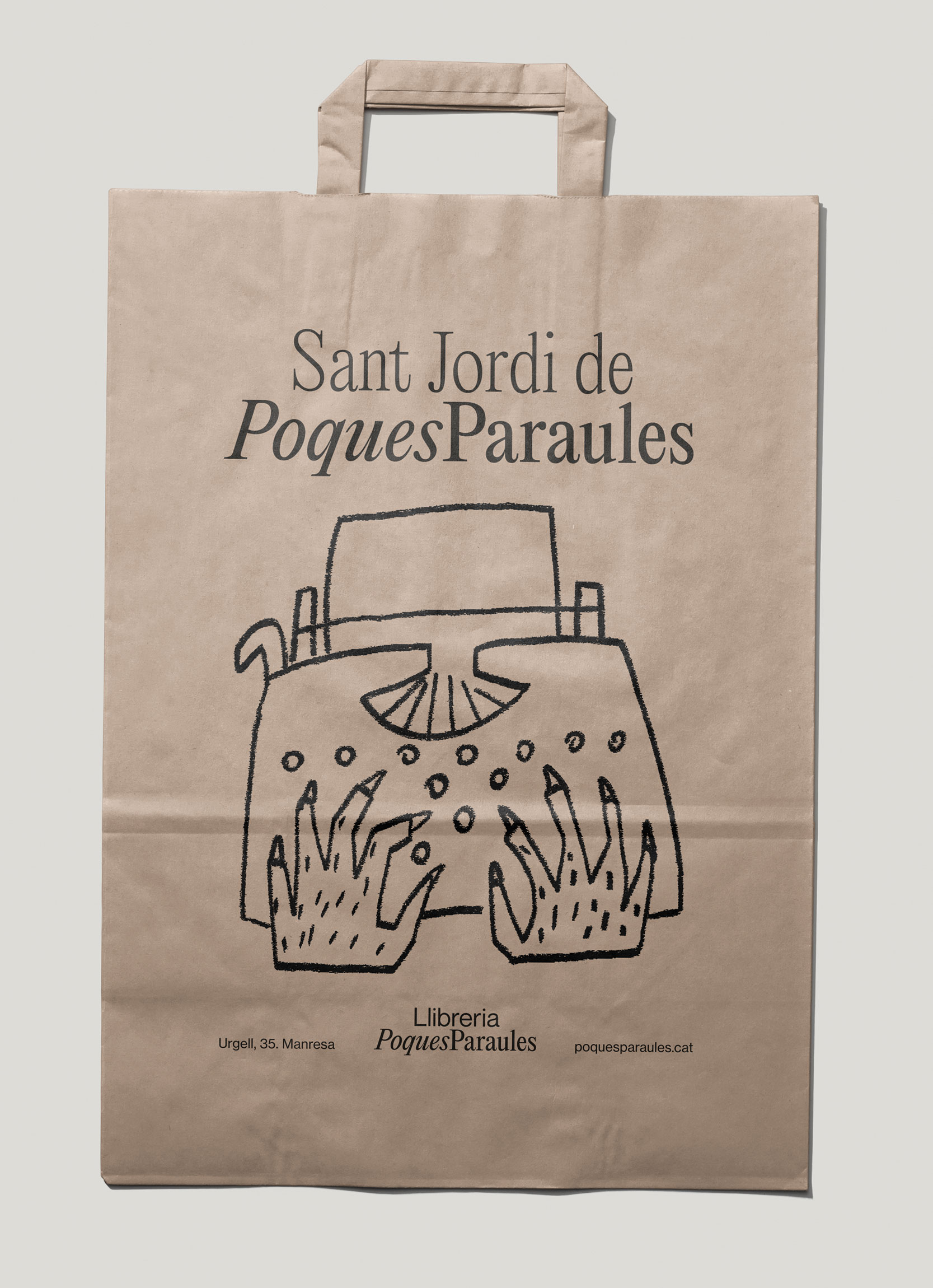 Porta-Disseny-Llibreria-Poques-Paraules-P04